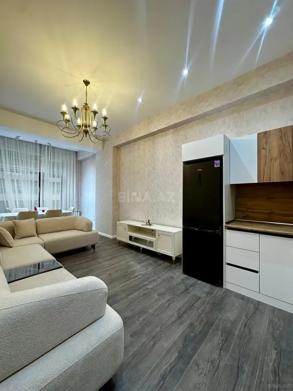 Satılır 2 otaqlı mənzil 67 m²