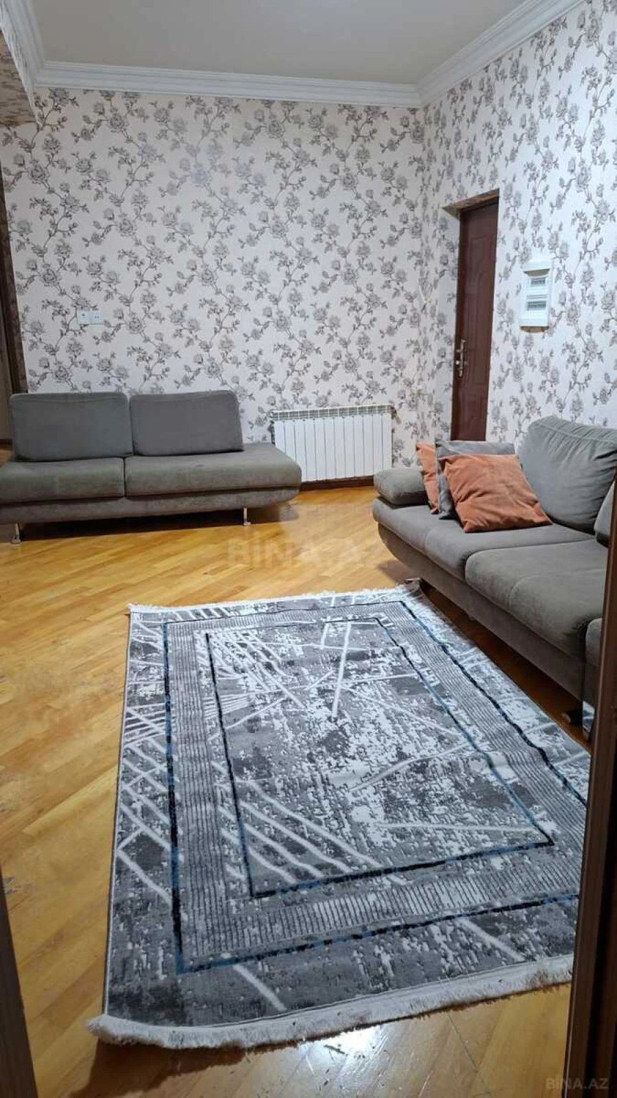 Satılır 3 otaqlı mənzil 92 m²
