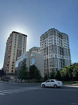Satılır 3 otaqlı mənzil 135 m² — Bakı, Badamdar 3 otaq 135.00 m²
