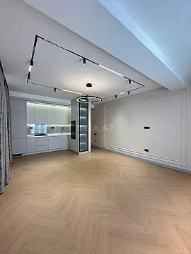 Satılır 4 otaqlı mənzil 117 m²