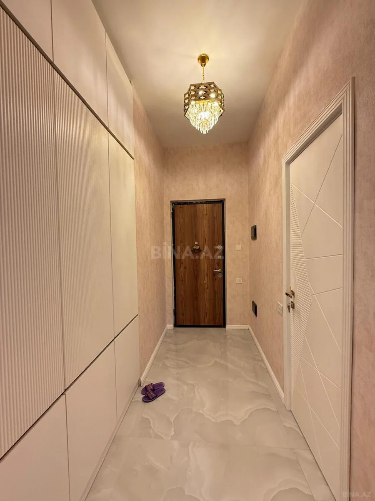 Satılır 2 otaqlı mənzil 66.7 m²