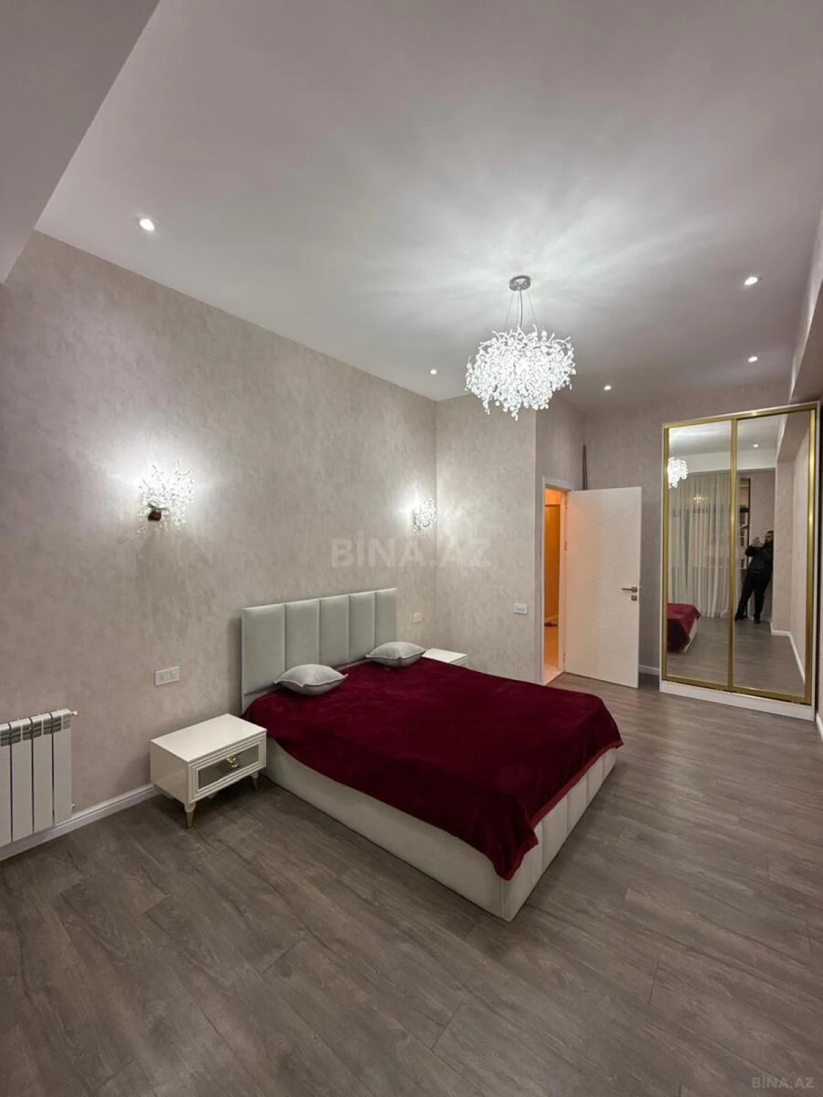 Satılır 2 otaqlı mənzil 66.7 m²