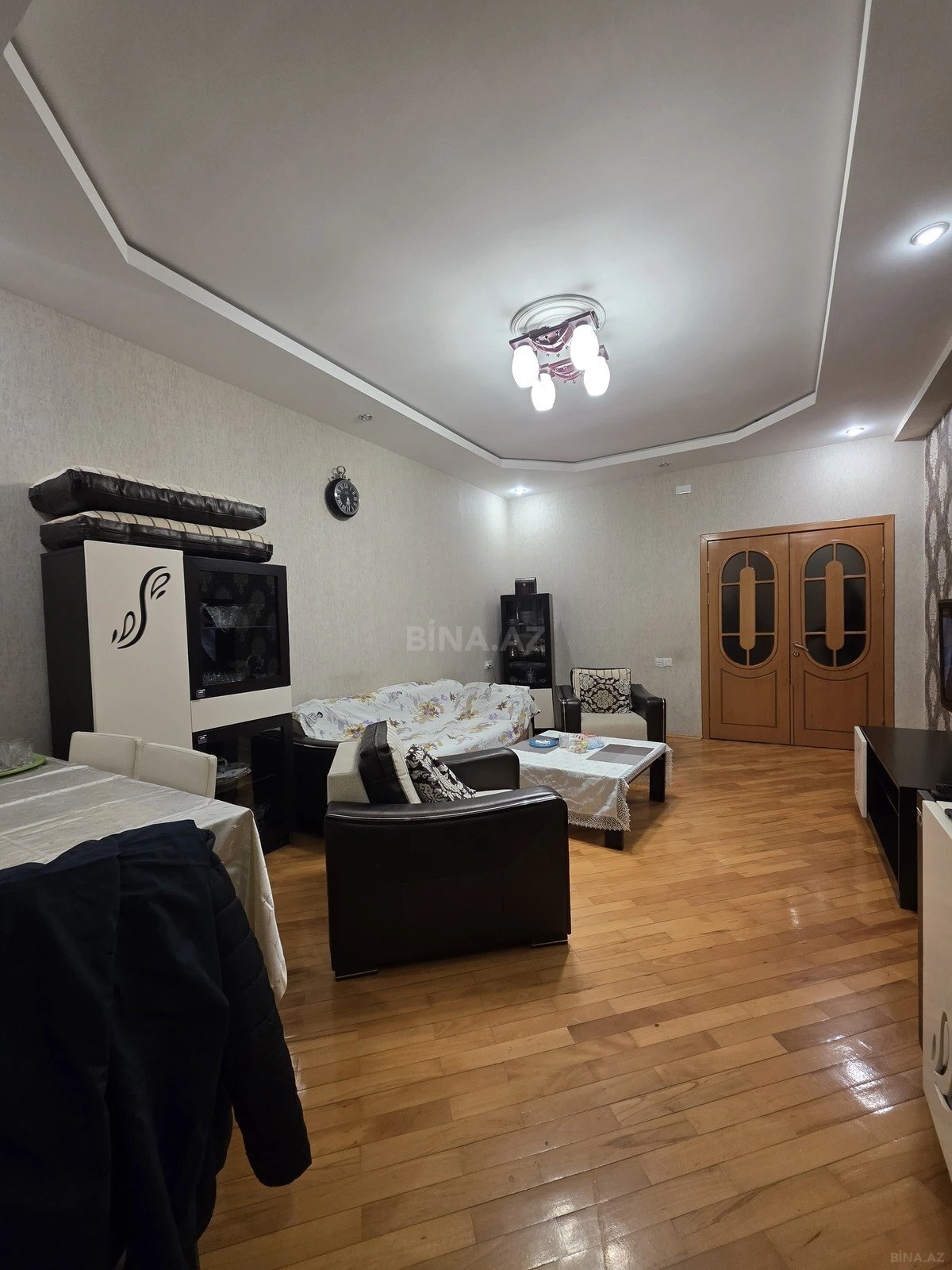 Satılır 3 otaqlı mənzil 110 m²