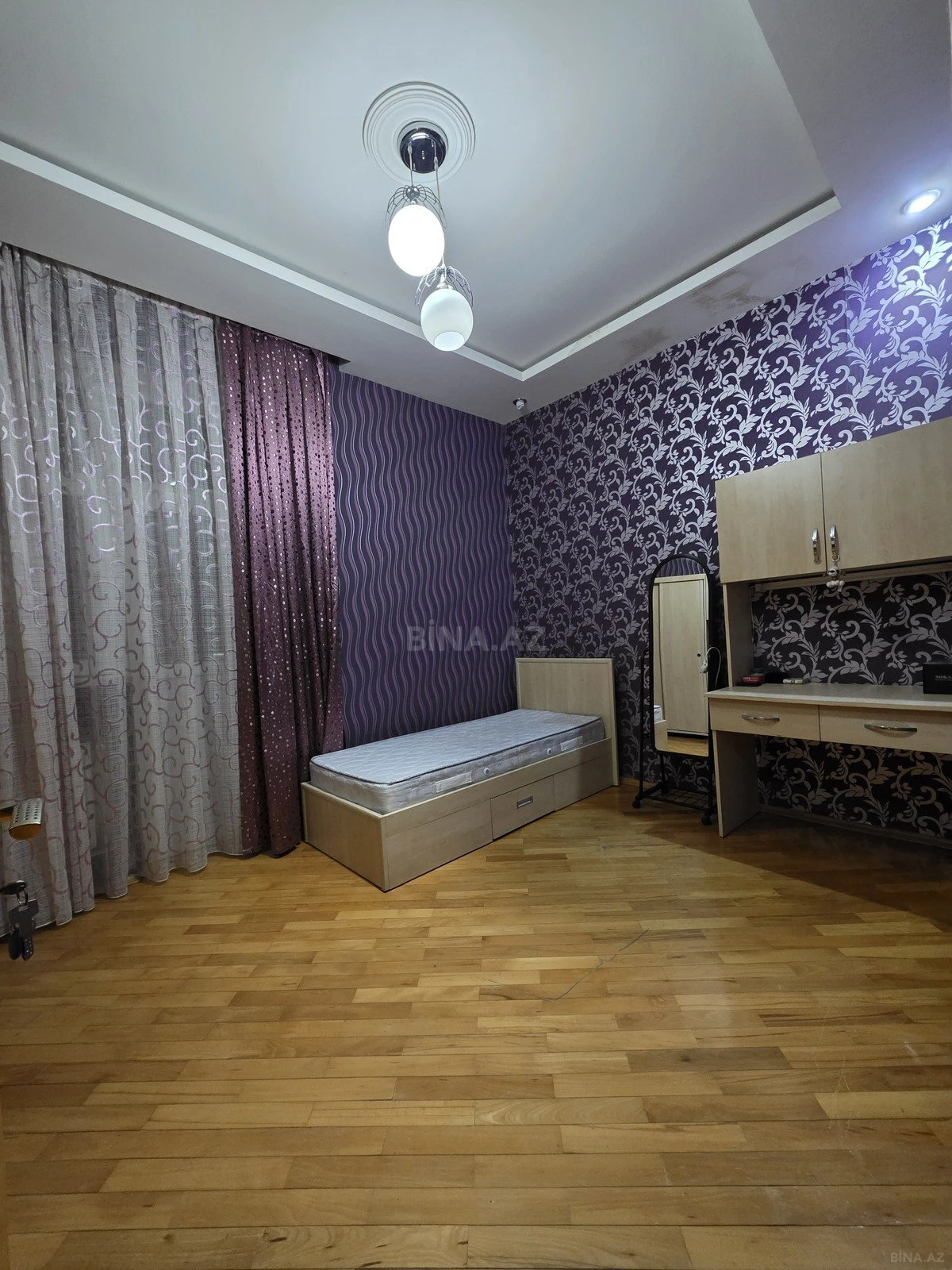 Satılır 3 otaqlı mənzil 110 m²