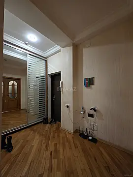 Satılır 3 otaqlı mənzil 110 m²
