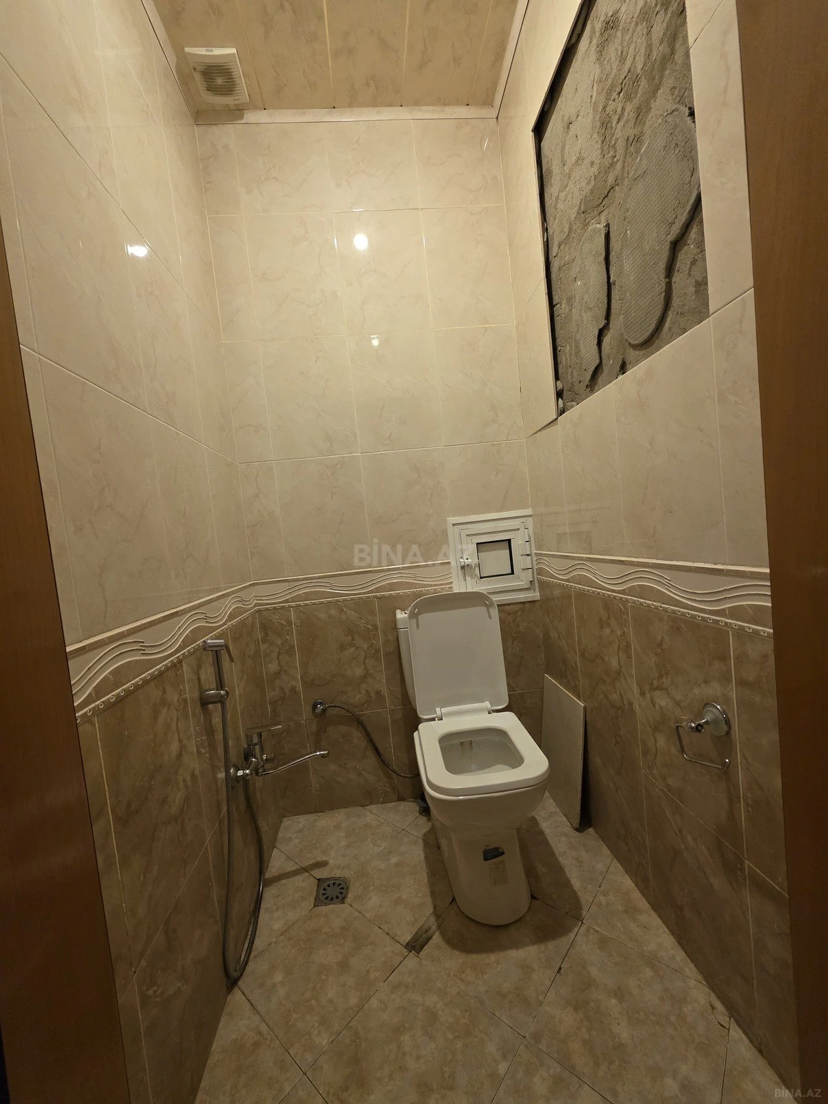 Satılır 3 otaqlı mənzil 110 m²