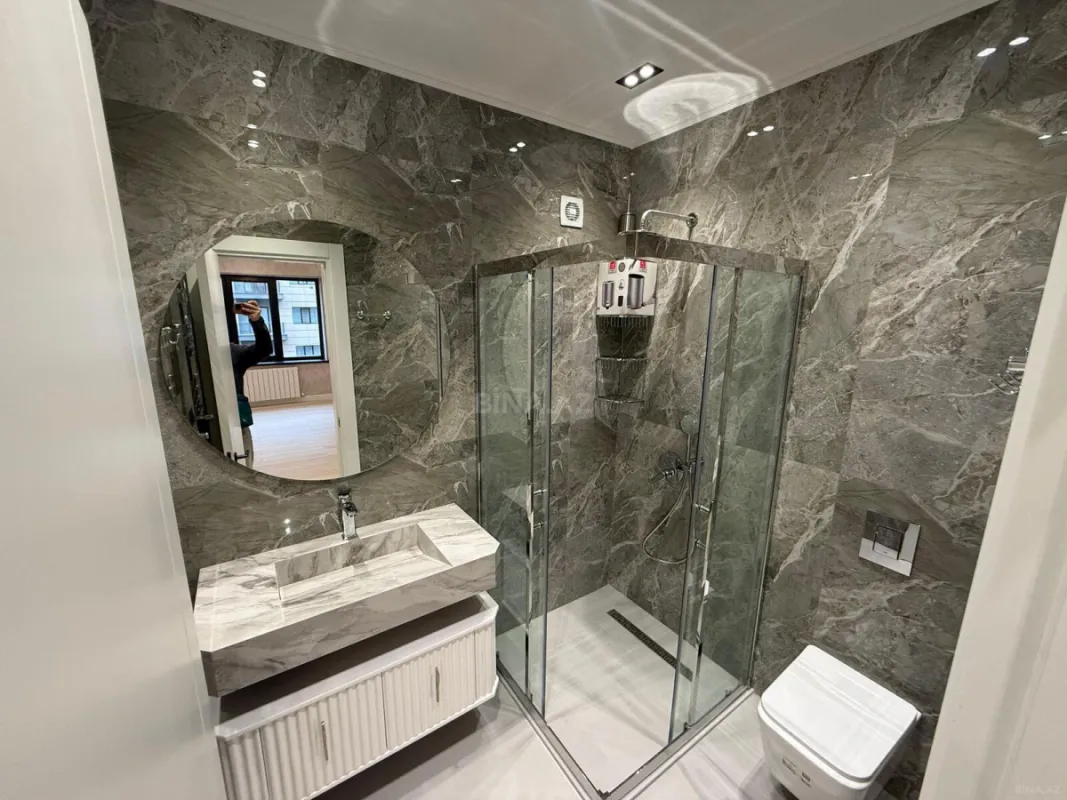 Kirayə verilir 4 otaqlı ofis 140 m²