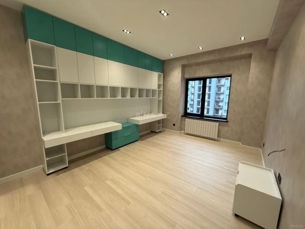 Kirayə verilir 4 otaqlı ofis 140 m²