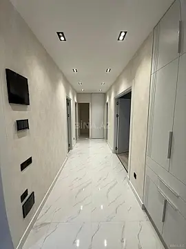 Kirayə verilir 4 otaqlı ofis 140 m²