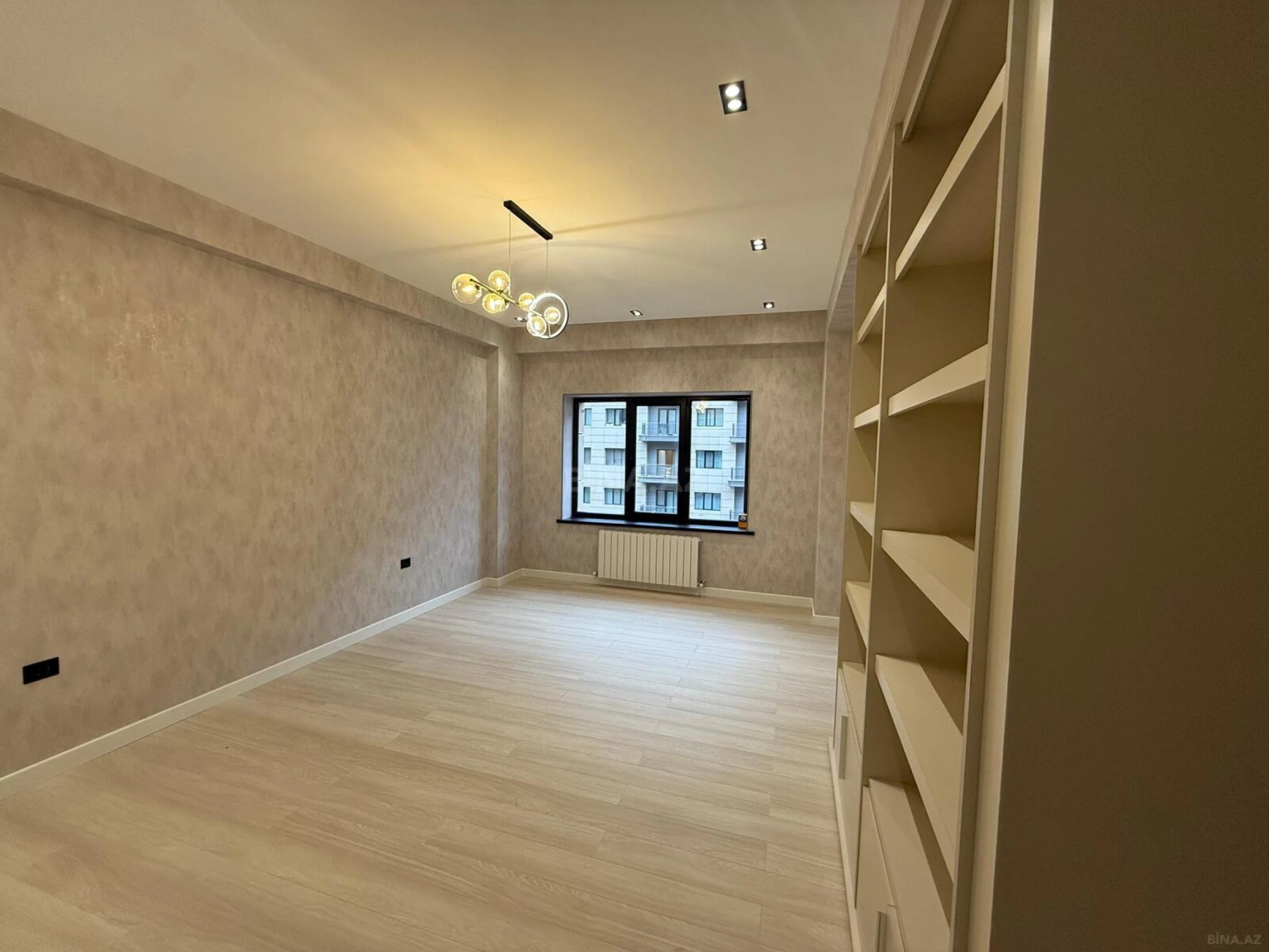Kirayə verilir 4 otaqlı ofis 140 m²