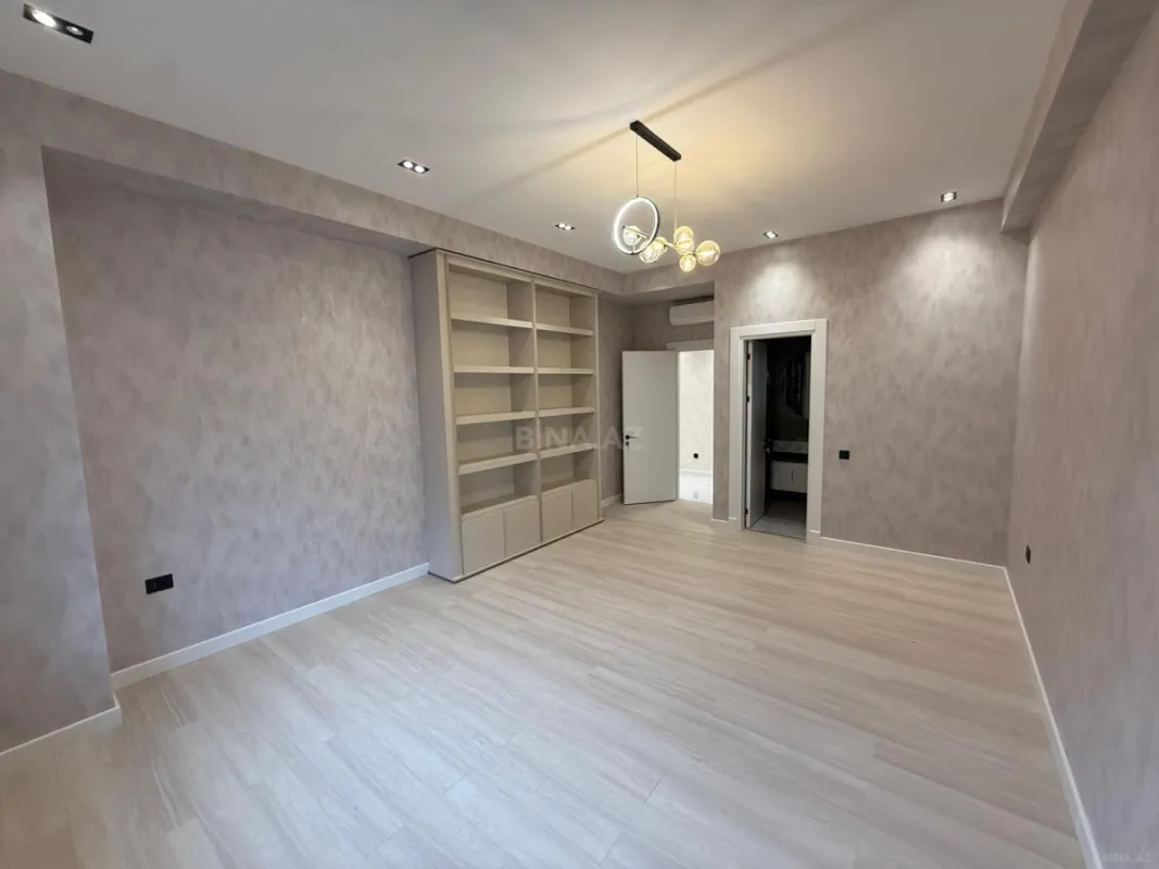 Kirayə verilir 4 otaqlı ofis 140 m²