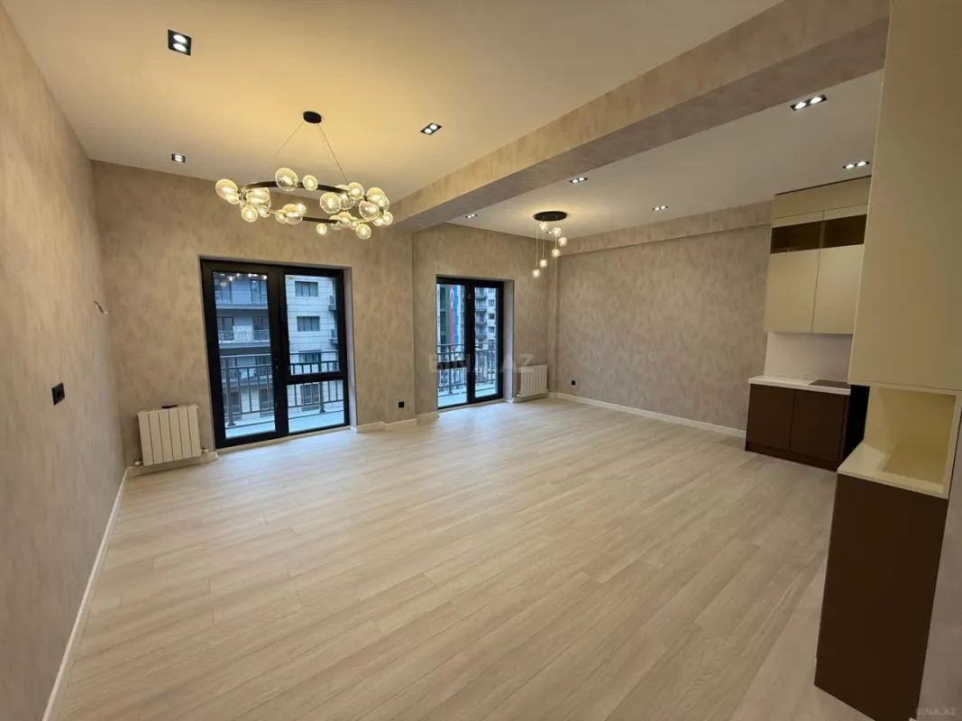 Kirayə verilir 4 otaqlı ofis 140 m²