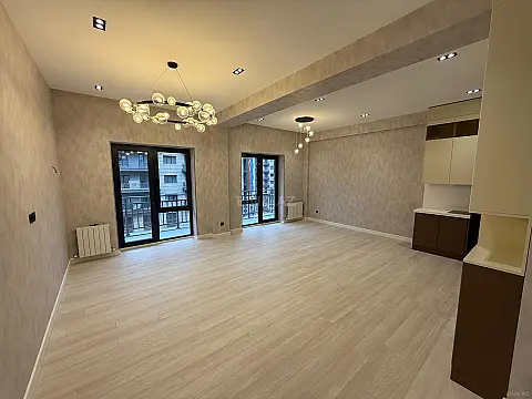 Kirayə verilir 4 otaqlı ofis 140 m²