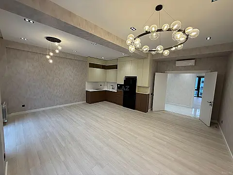 Kirayə verilir 4 otaqlı ofis 140 m²