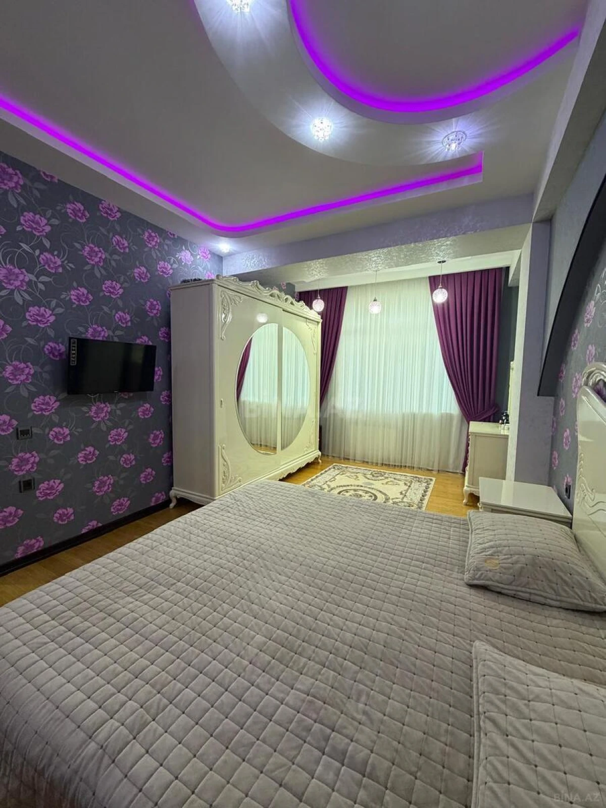 Satılır 3 otaqlı mənzil 128 m²