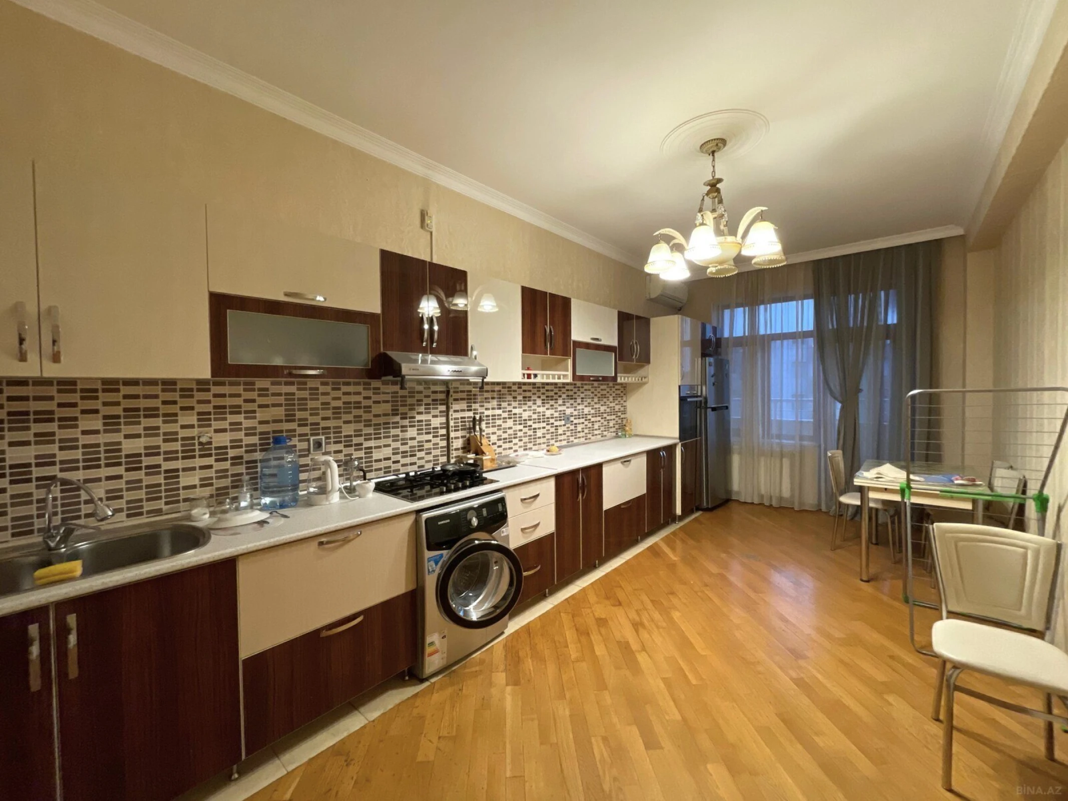 Kirayə verilir 2 otaqlı mənzil 116 m²