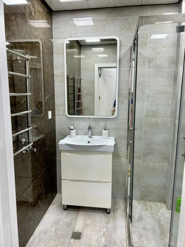 Satılır 2 otaqlı mənzil 60 m²