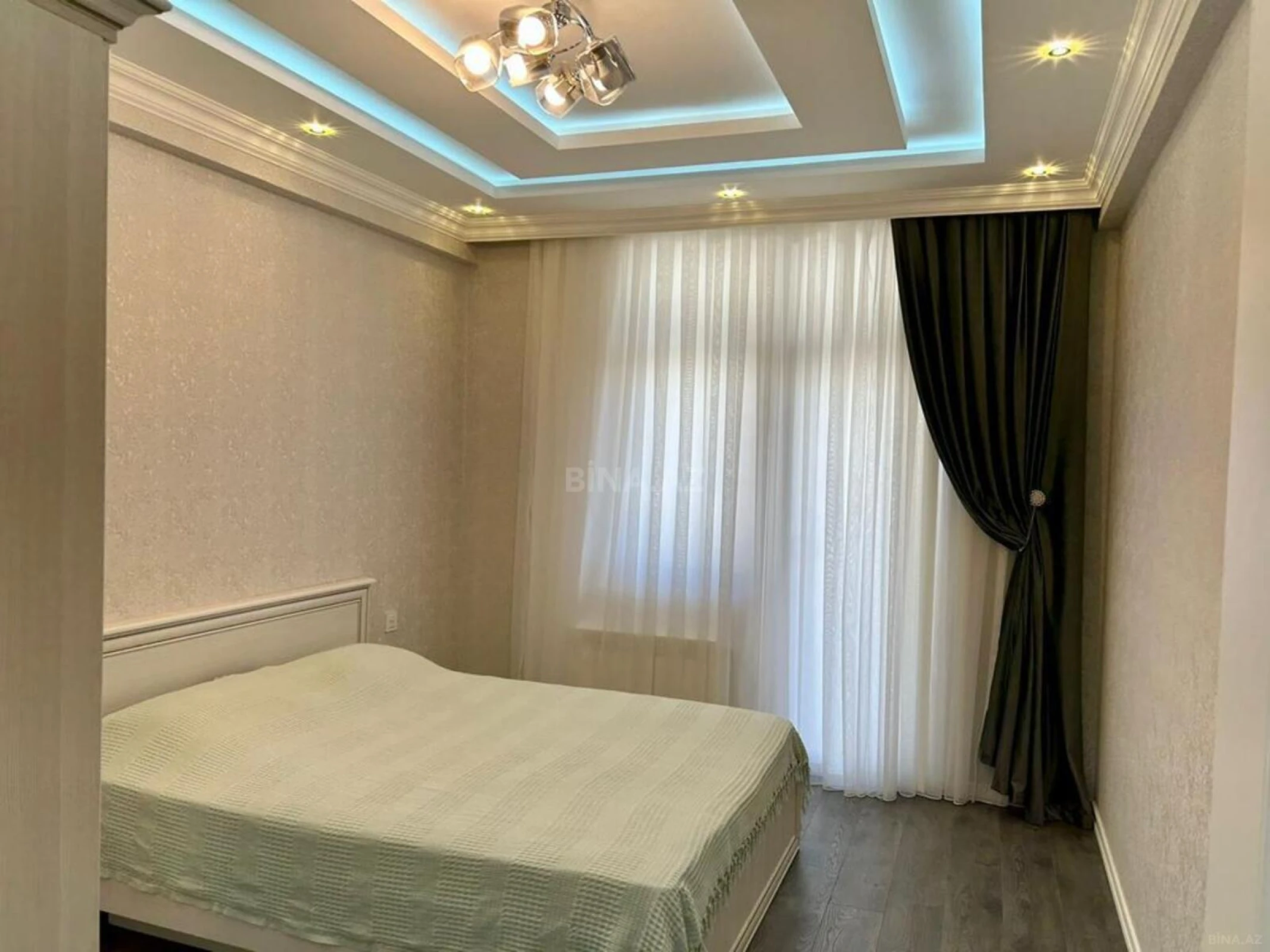 Satılır 2 otaqlı mənzil 60 m²