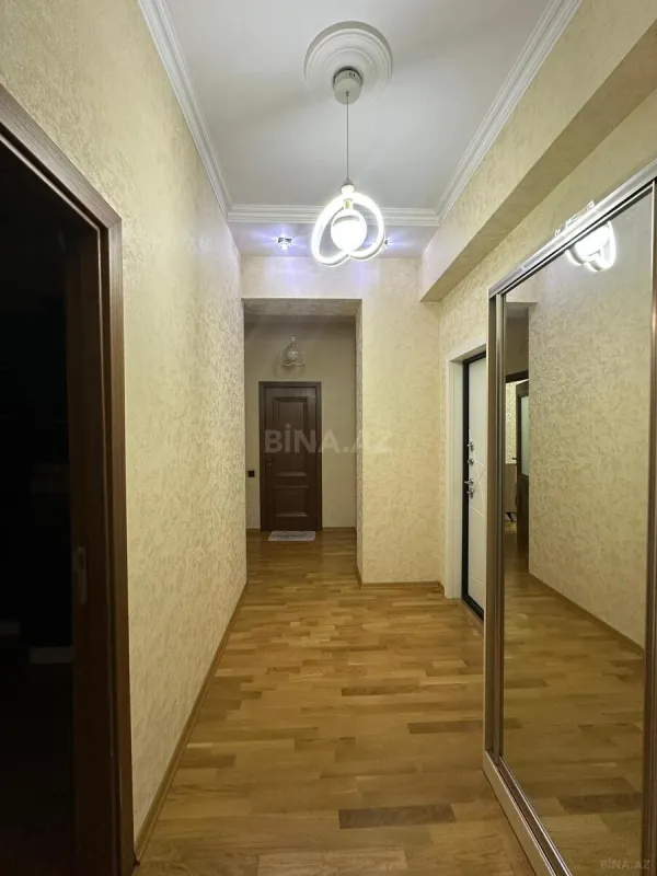 Kirayə verilir 2 otaqlı mənzil 70 m²