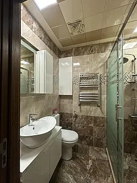 Kirayə verilir 2 otaqlı mənzil 70 m²