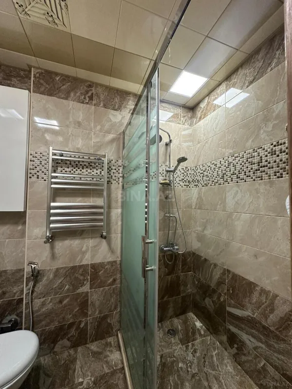 Kirayə verilir 2 otaqlı mənzil 70 m²