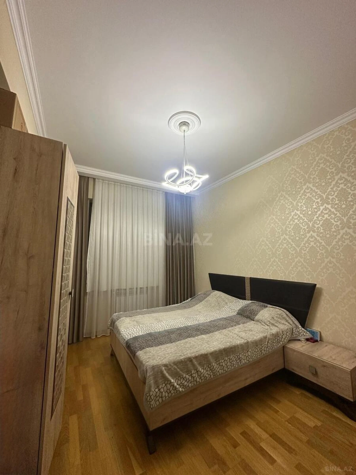 Kirayə verilir 2 otaqlı mənzil 70 m²