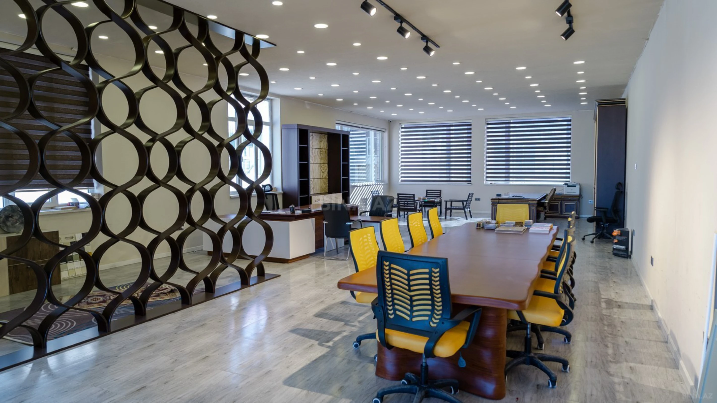 Satılır obyekt 2200 m²