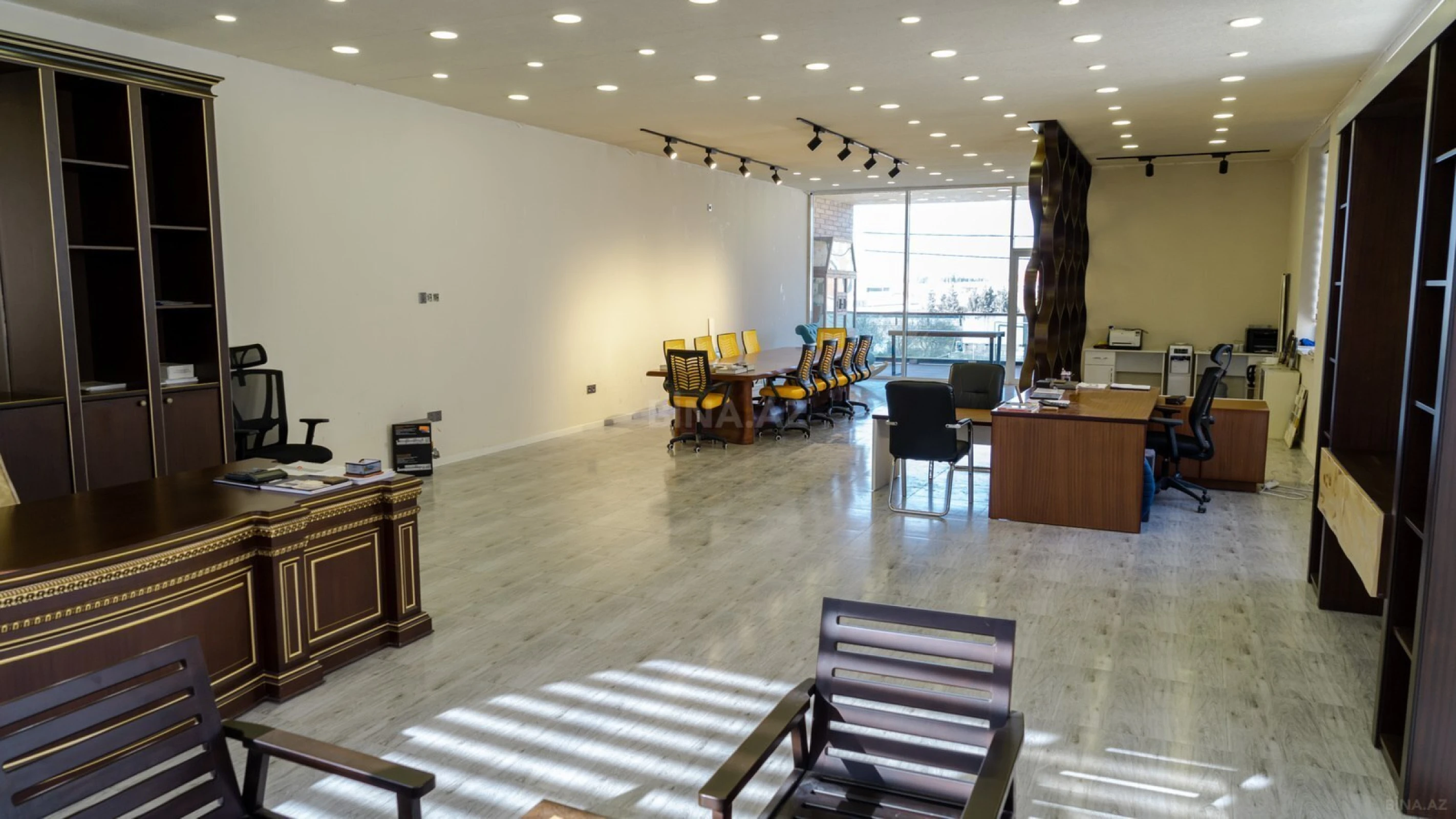 Satılır obyekt 2200 m²