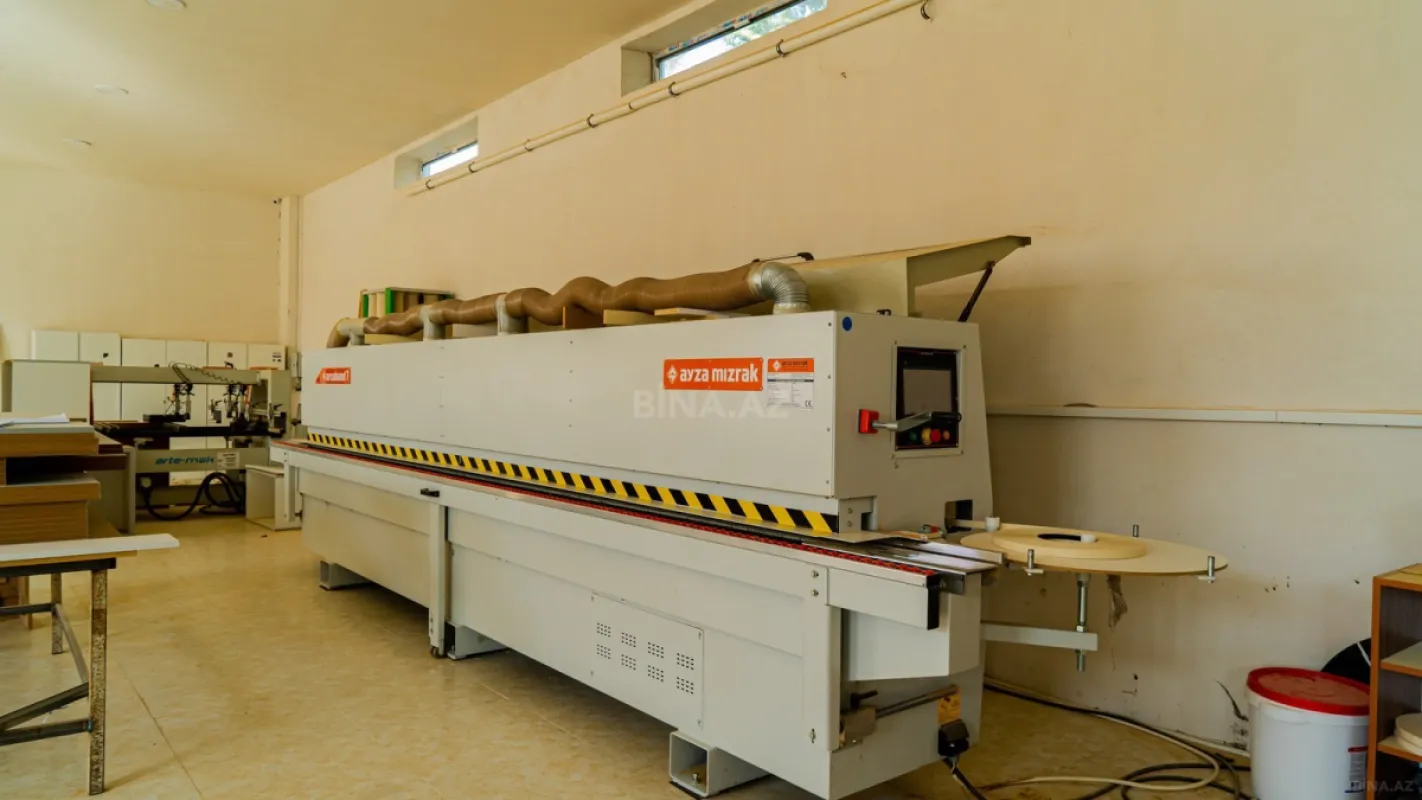 Satılır obyekt 2200 m²