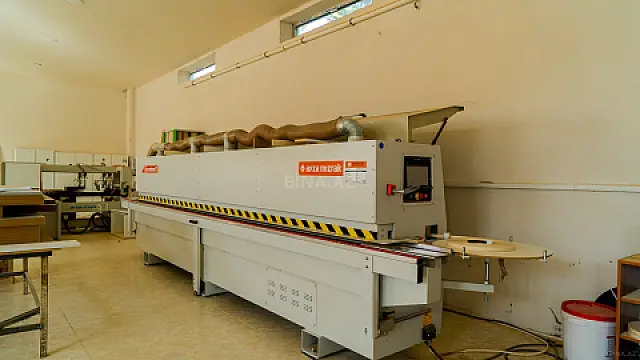 Satılır obyekt 2200 m²