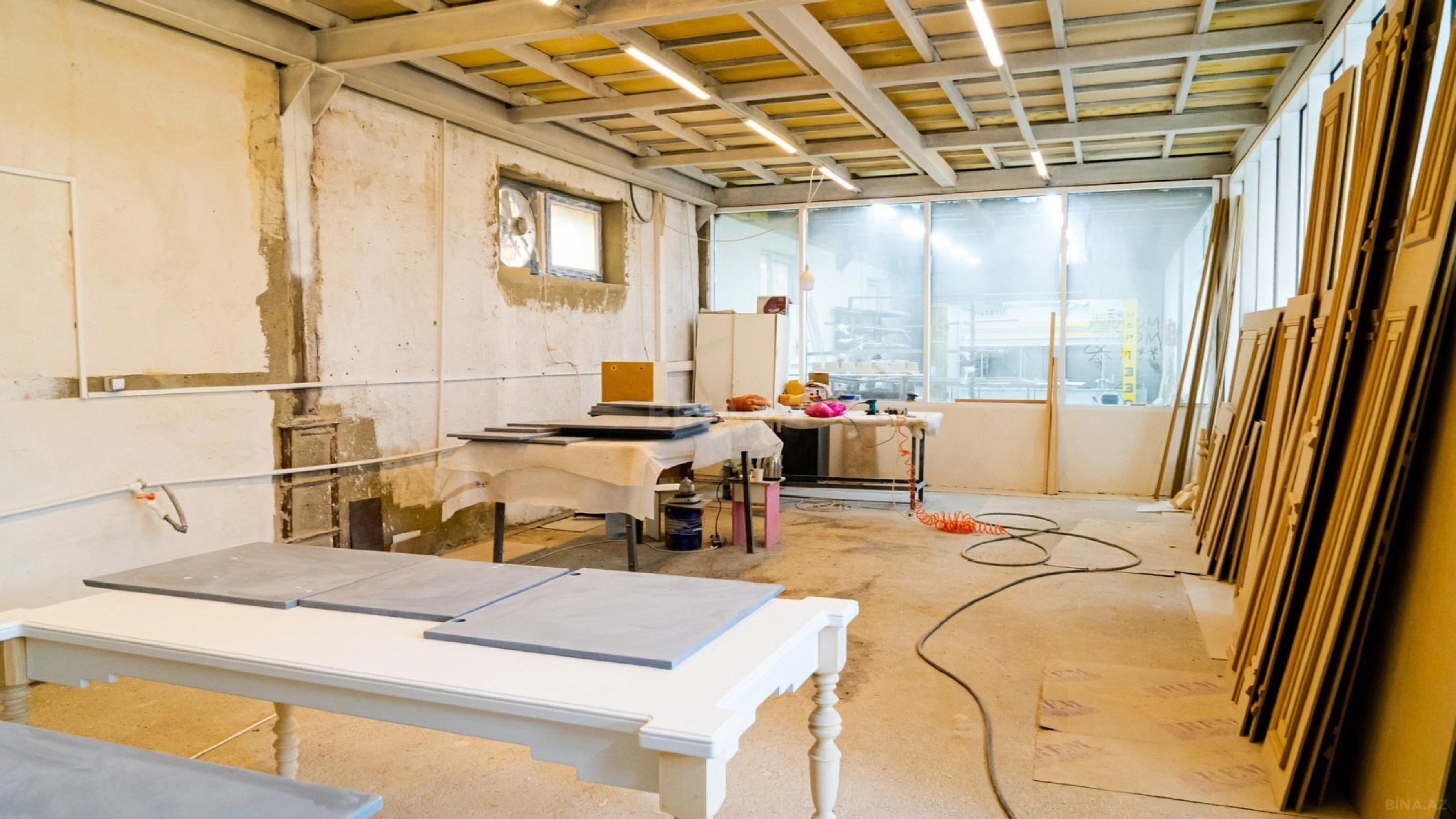 Satılır obyekt 2200 m²