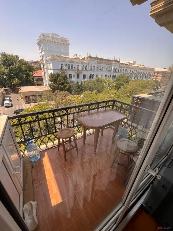 Satılır 3 otaqlı mənzil 85 m²