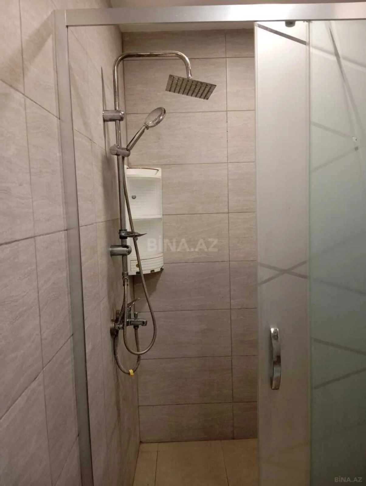 Kirayə verilir 2 otaqlı mənzil 65 m²