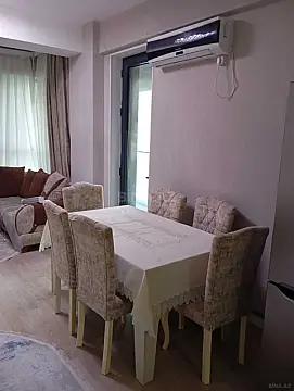 Kirayə verilir 2 otaqlı mənzil 65 m²