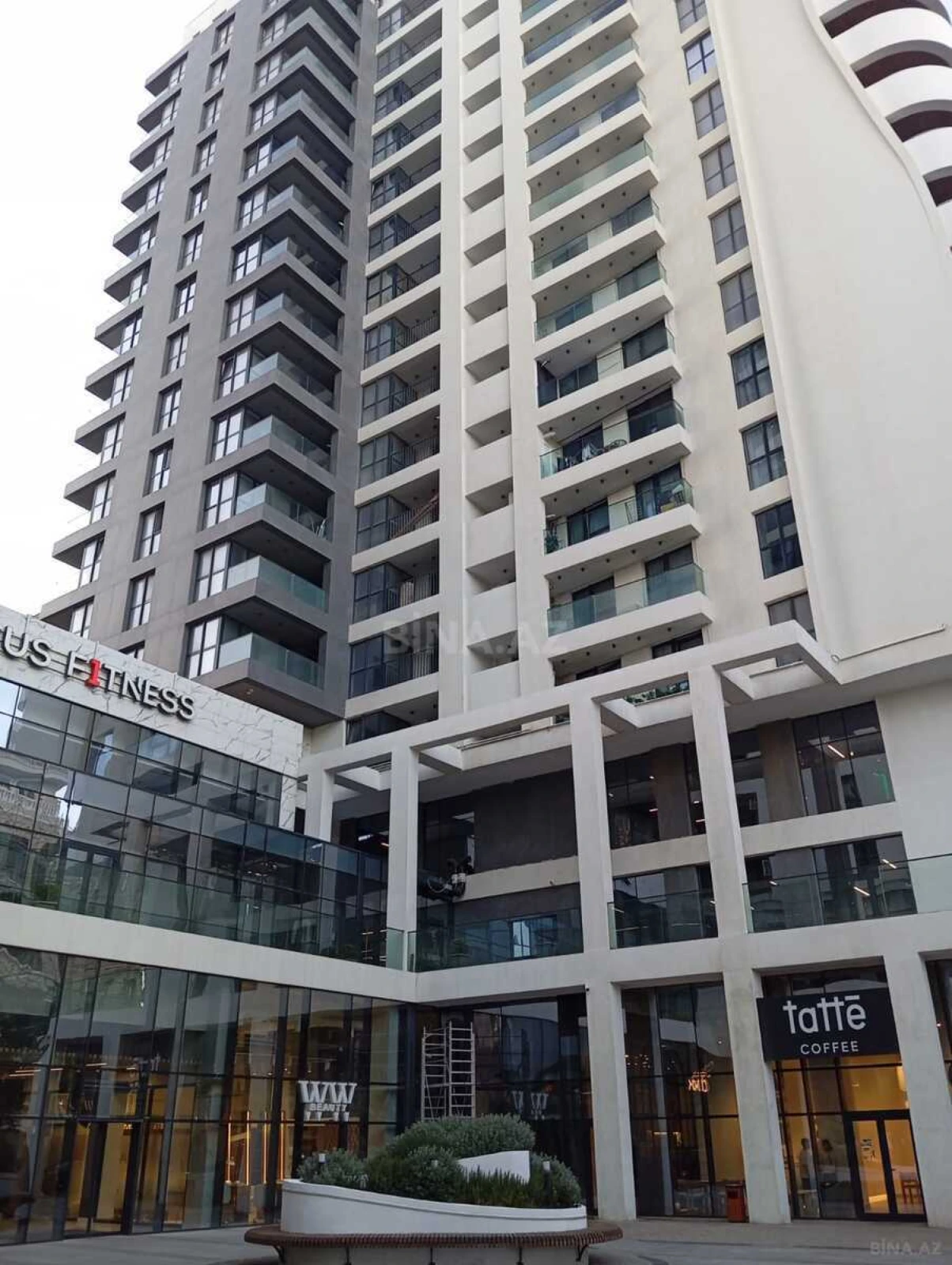 Kirayə verilir 2 otaqlı mənzil 65 m²