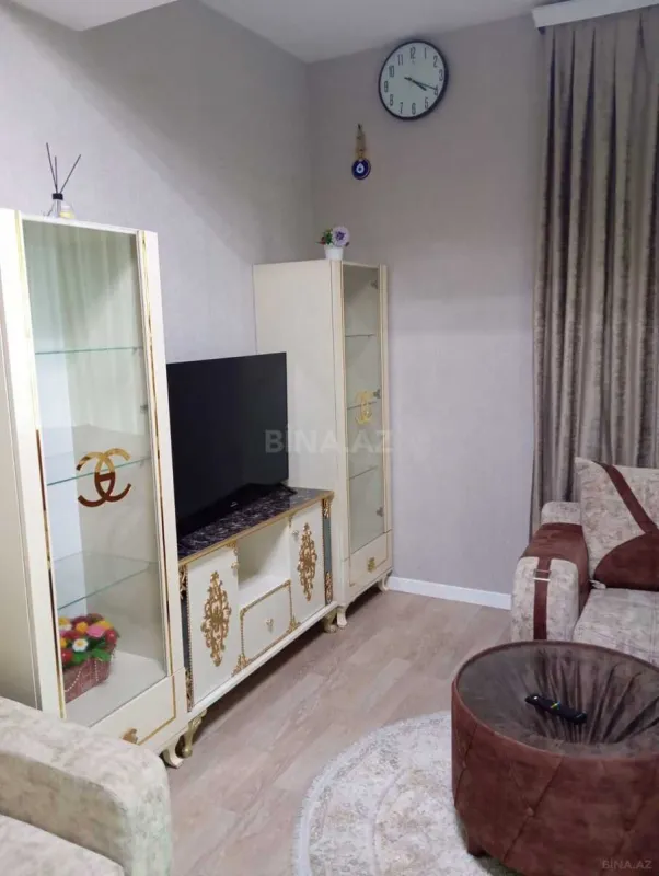 Kirayə verilir 2 otaqlı mənzil 65 m²