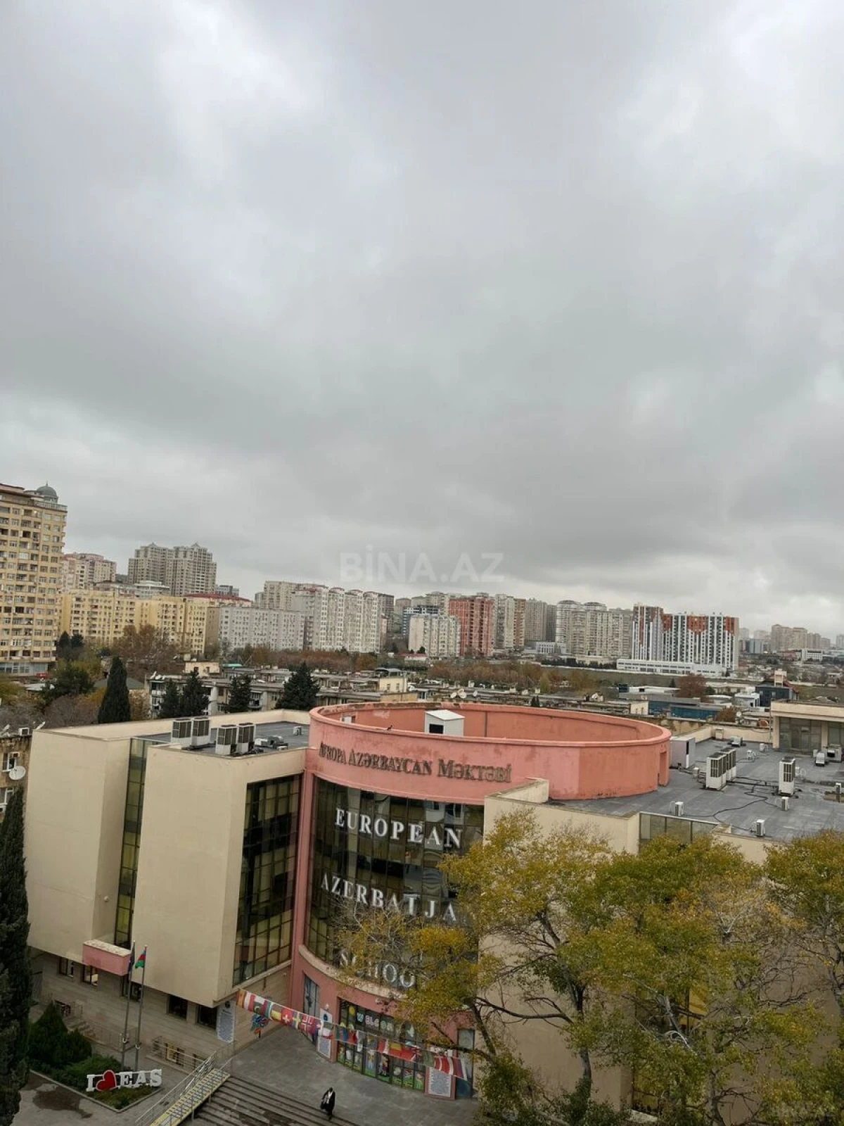 Satılır 3 otaqlı mənzil 85 m²