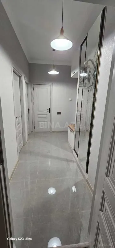 Kirayə verilir 2 otaqlı mənzil 85 m²