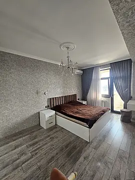 Kirayə verilir 2 otaqlı mənzil 85 m²
