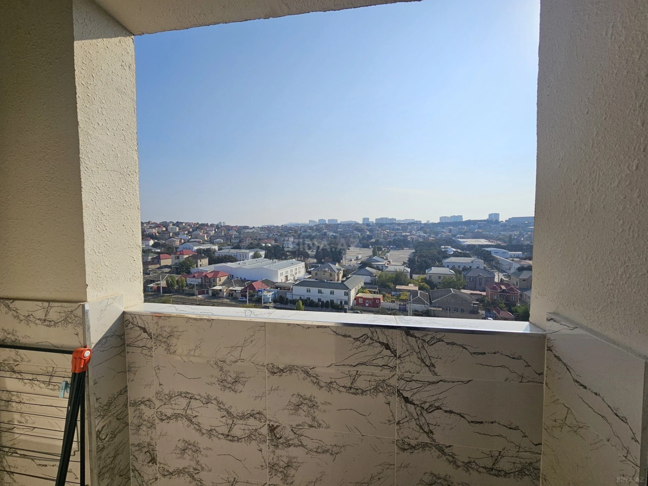 Kirayə verilir 2 otaqlı mənzil 85 m²