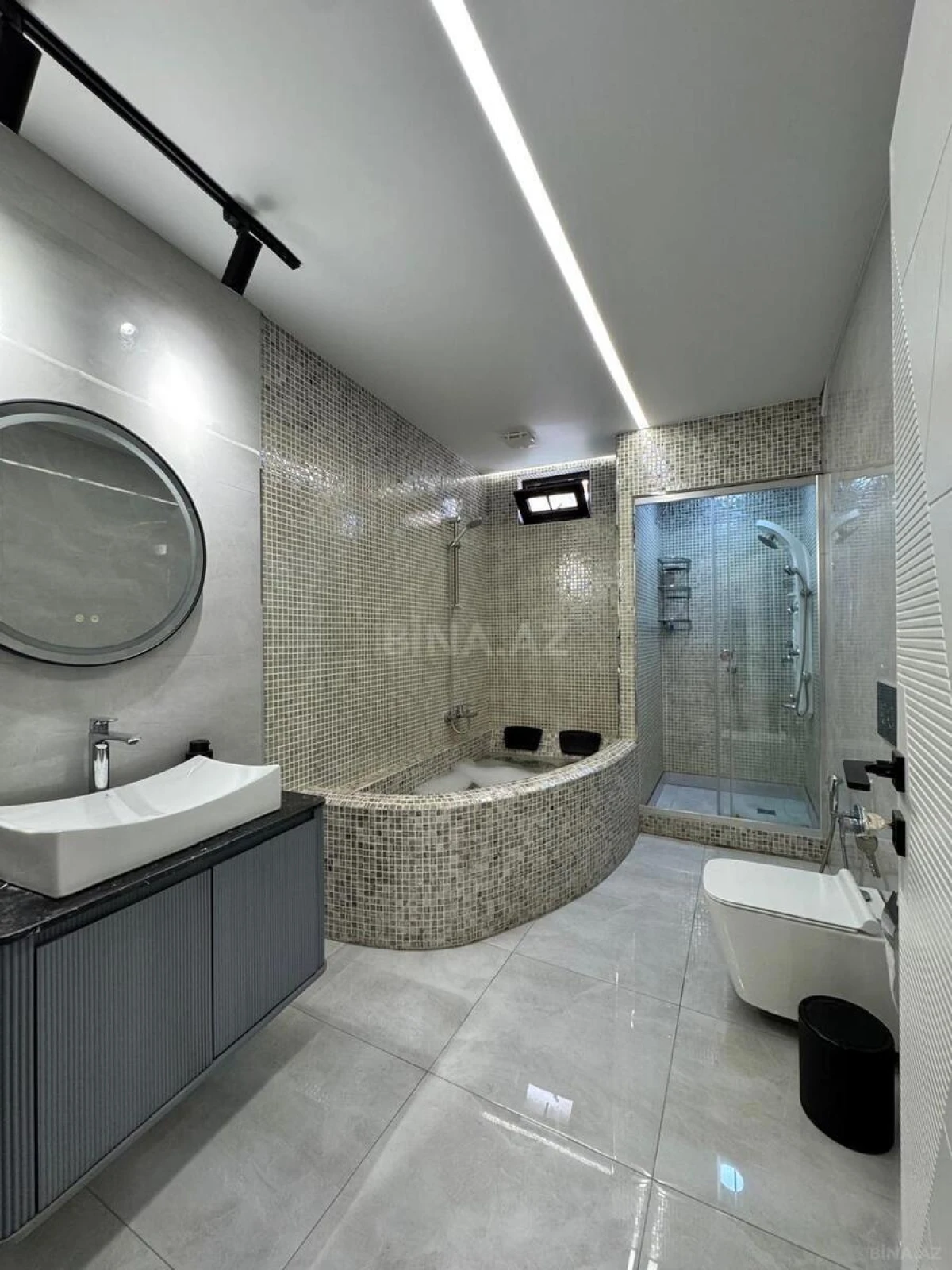 Satılır 3 otaqlı mənzil 150 m²