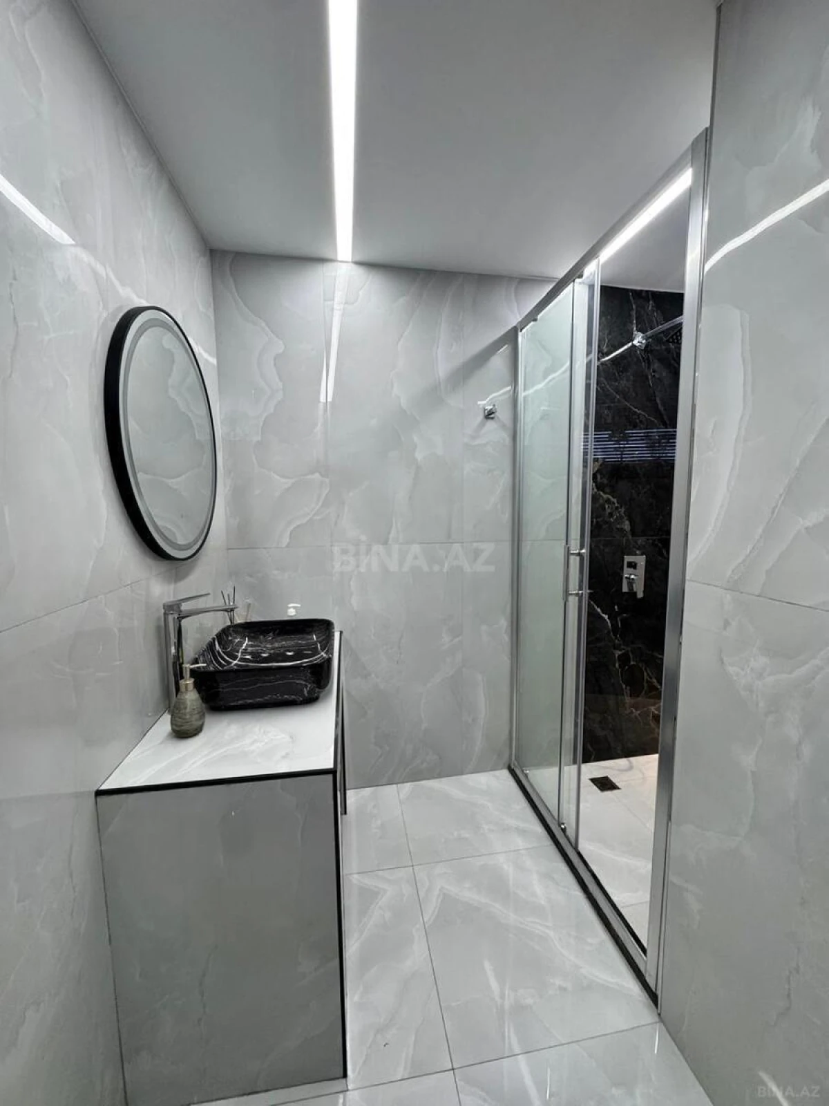 Satılır 3 otaqlı mənzil 150 m²