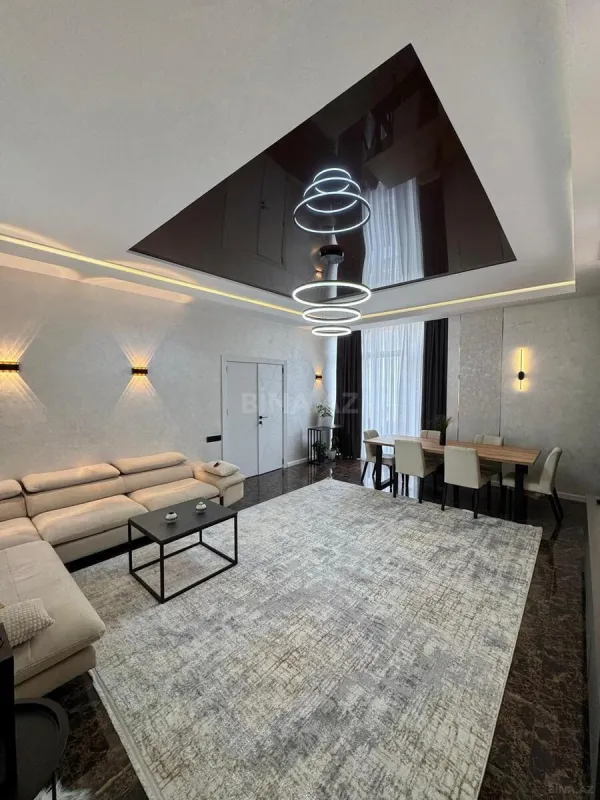 Satılır 3 otaqlı mənzil 150 m²
