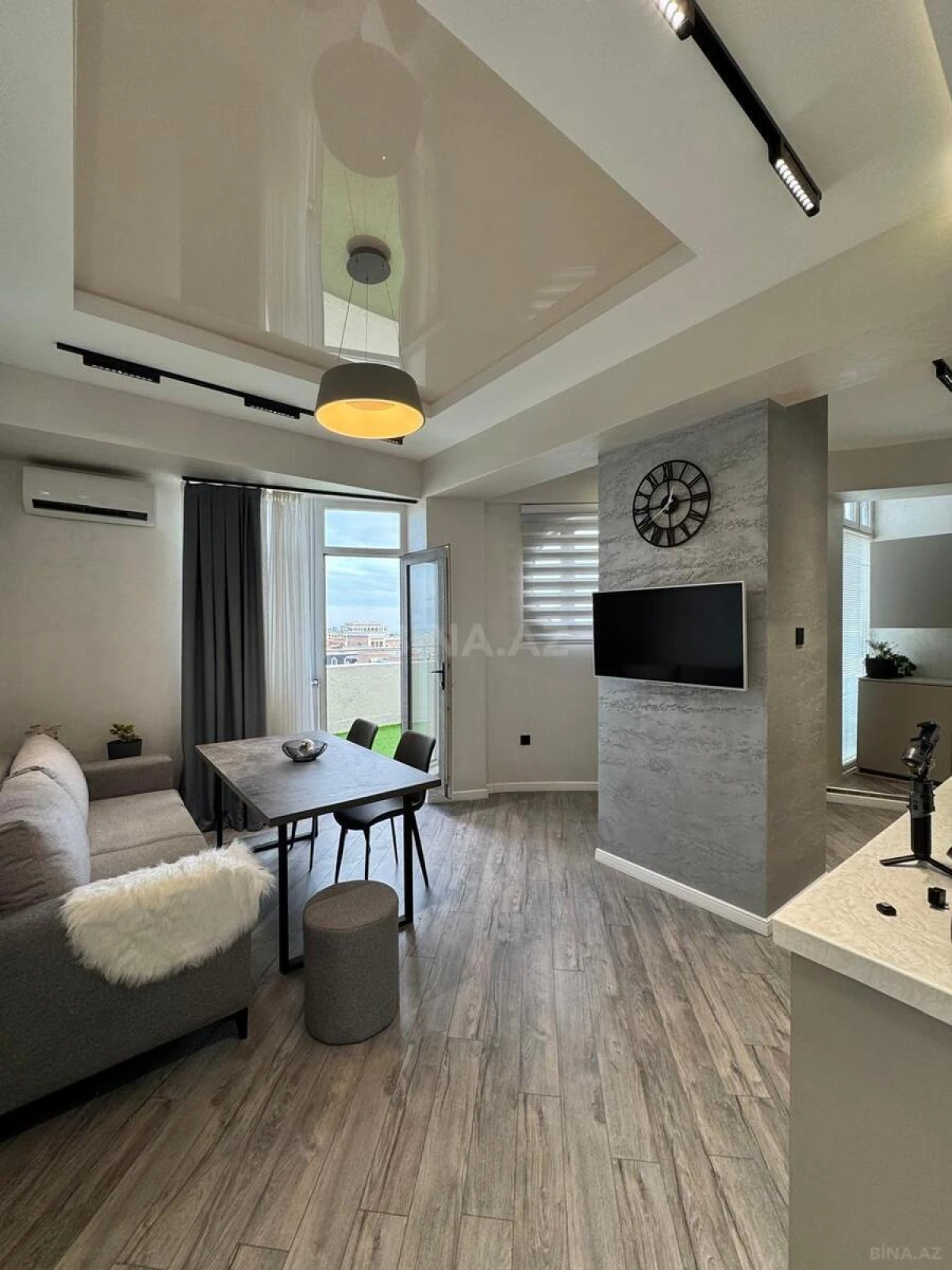 Satılır 3 otaqlı mənzil 150 m²