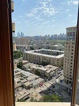 Satılır 3 otaqlı mənzil 115 m²