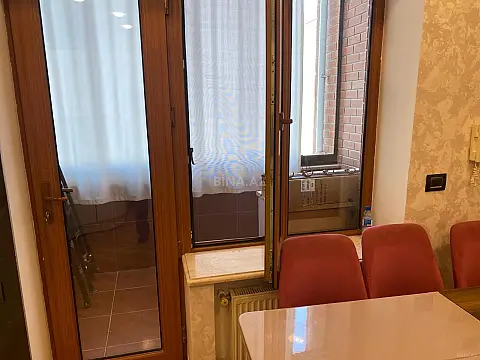 Satılır 3 otaqlı mənzil 115 m²