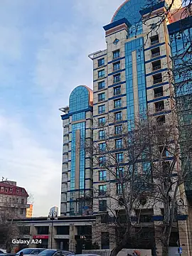 Kirayə verilir obyekt 200 m²