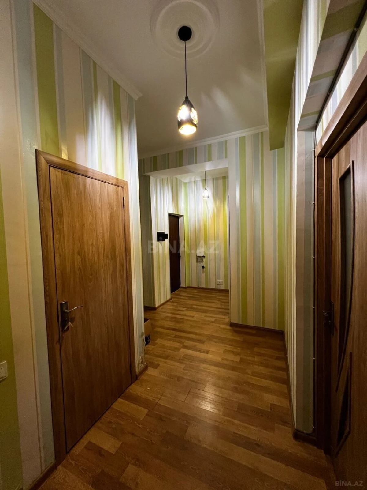 Satılır 2 otaqlı mənzil 57 m²