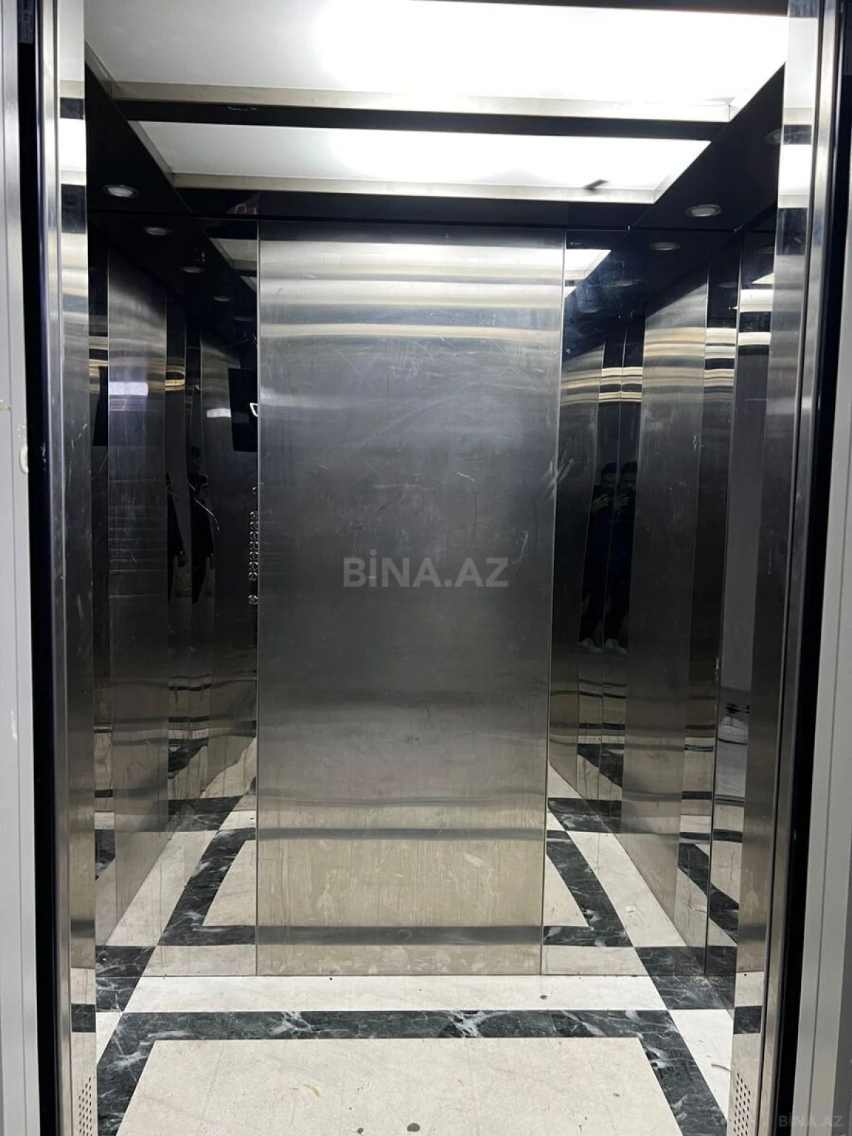 Satılır 2 otaqlı mənzil 57 m²