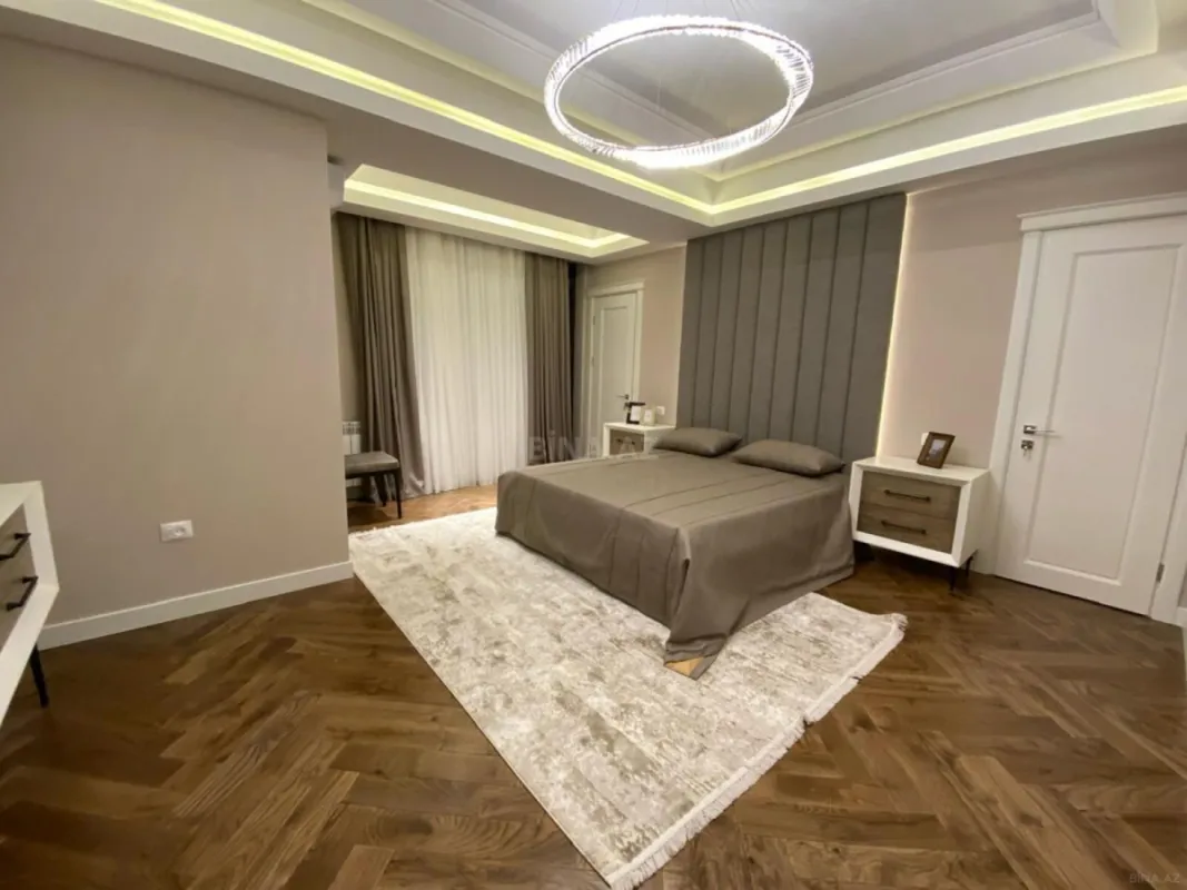 Kirayə verilir 4 otaqlı mənzil 235 m²